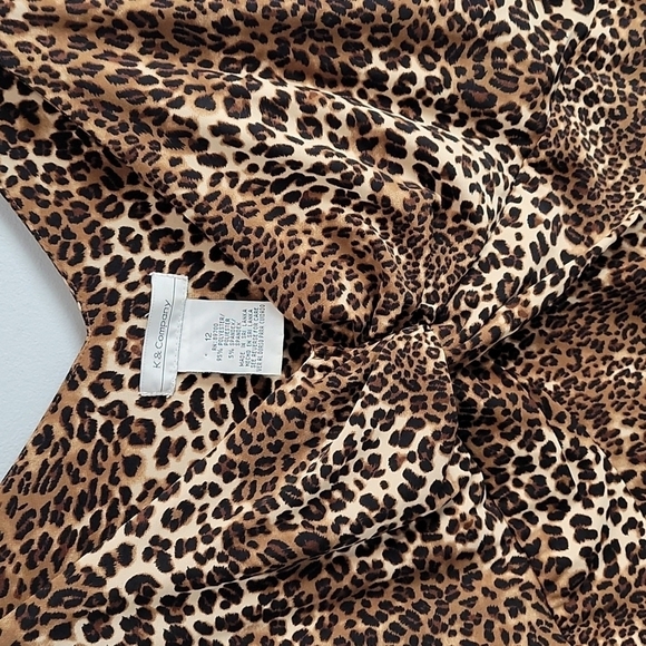 Leopard Print ruched twist wrap belted dress 12 - Picture 3 of 7